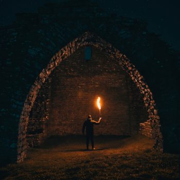 Fiktív történelmi, kalandregény